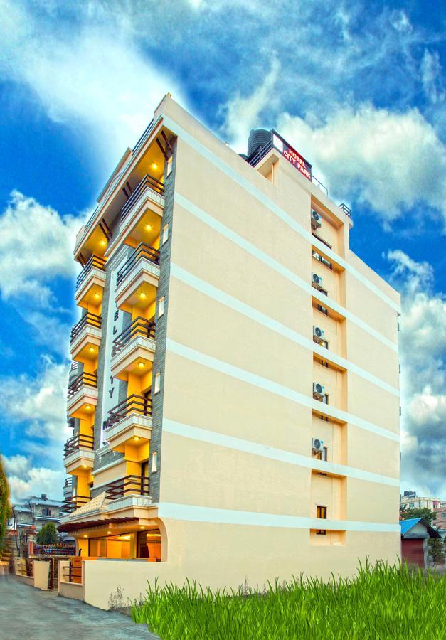 Hotel City Park Pokhara Ngoại thất bức ảnh