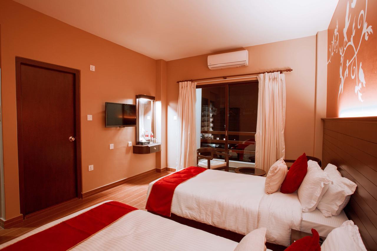 Hotel City Park Pokhara Ngoại thất bức ảnh