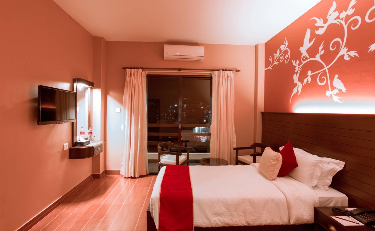 Hotel City Park Pokhara Ngoại thất bức ảnh