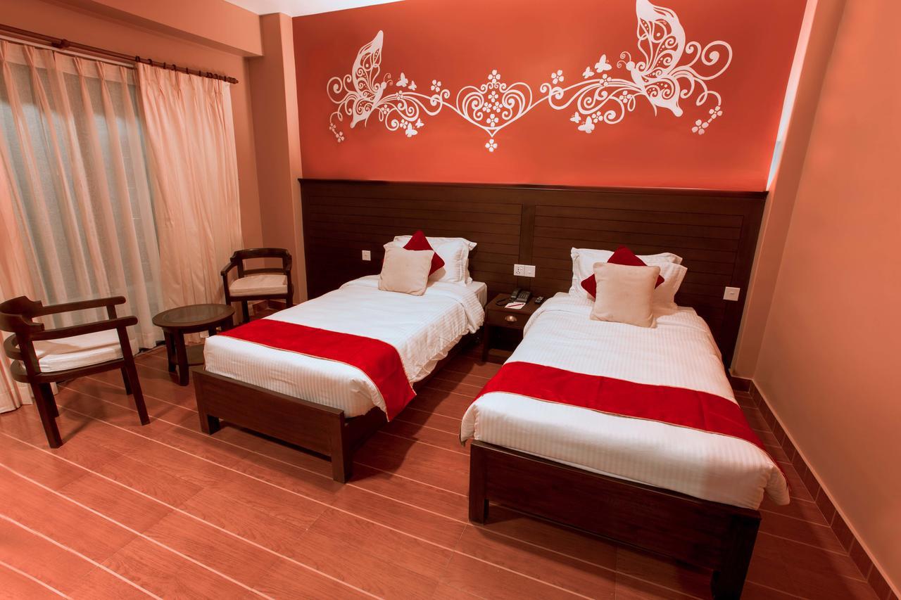 Hotel City Park Pokhara Ngoại thất bức ảnh